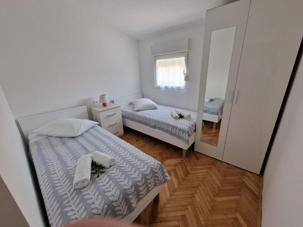 Apartman Lugovic Šibenik Екстериор снимка
