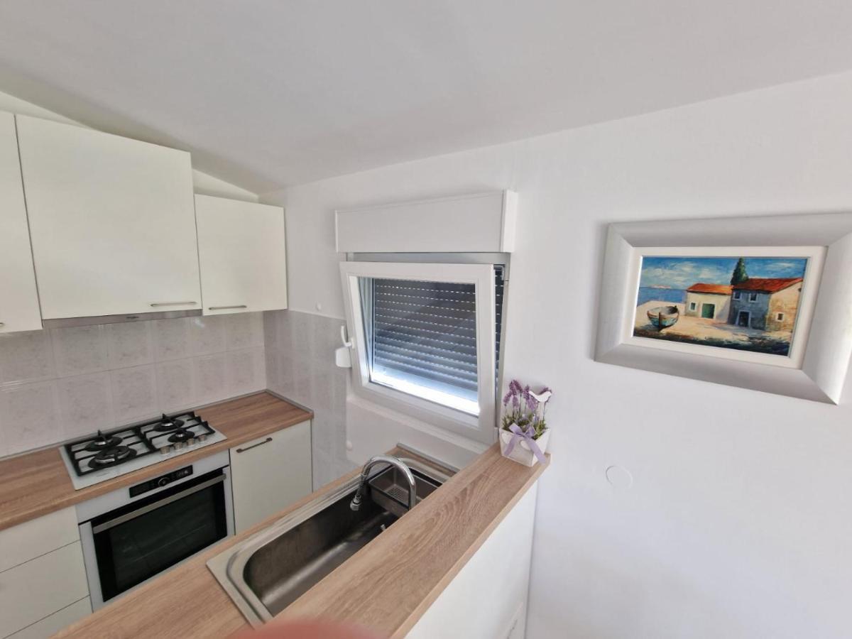 Apartman Lugovic Šibenik Екстериор снимка
